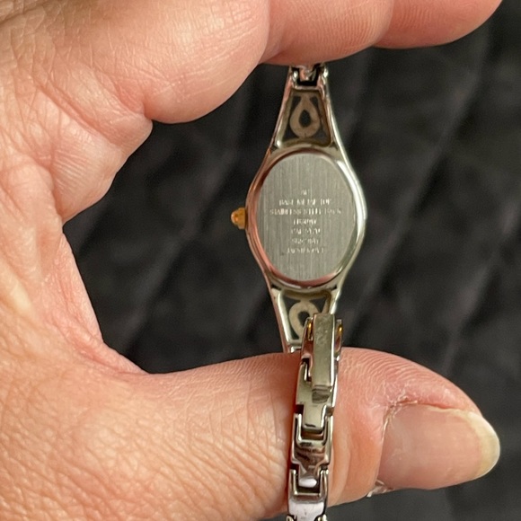 Vintage Accurist ladies classic watch - Picture 2 of 6